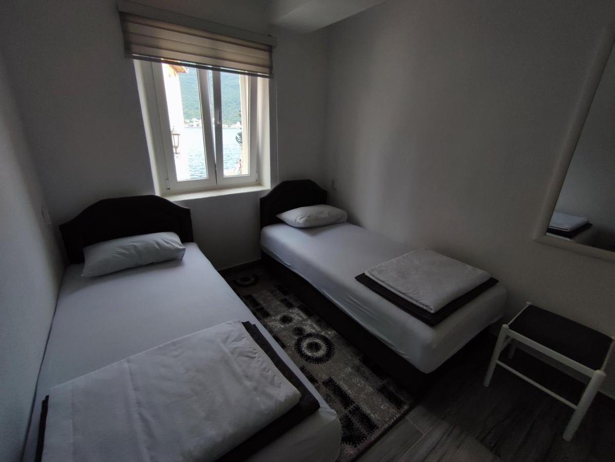 Apartment Rosic เปราสต์ ภายนอก รูปภาพ