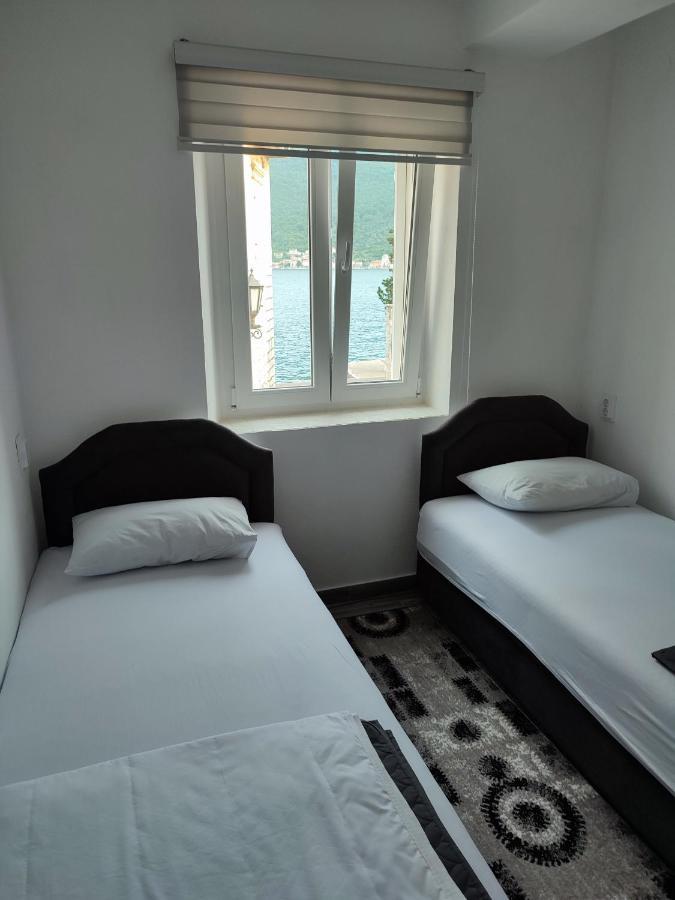 Apartment Rosic เปราสต์ ภายนอก รูปภาพ